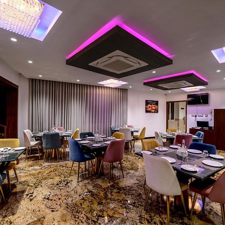 Sundex Hotel Танджавур Екстериор снимка
