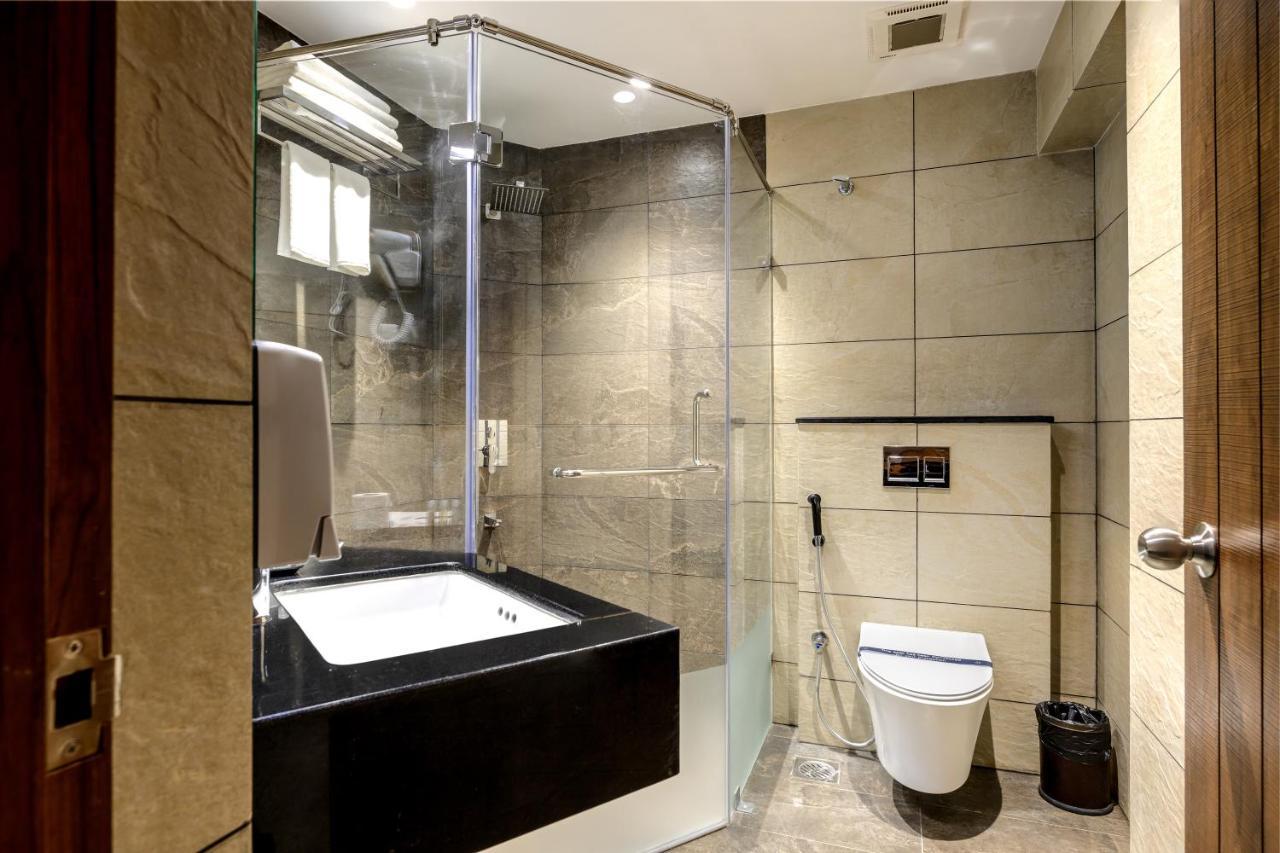Sundex Hotel Танджавур Екстериор снимка